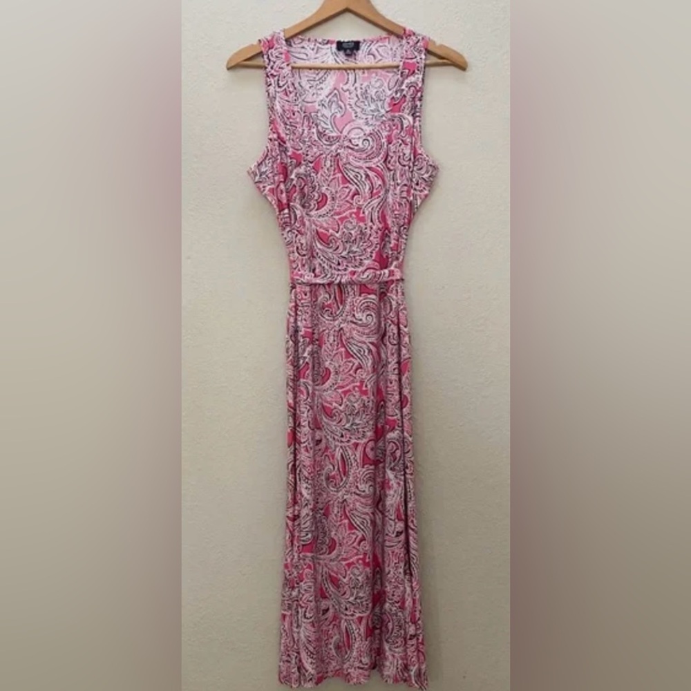 Pink Paisley Sleeveless Maxi Dress